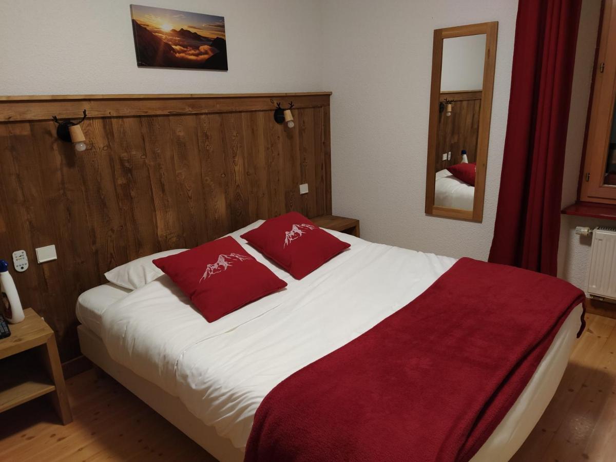 Hotel Arcalod Jarsy  Екстер'єр фото